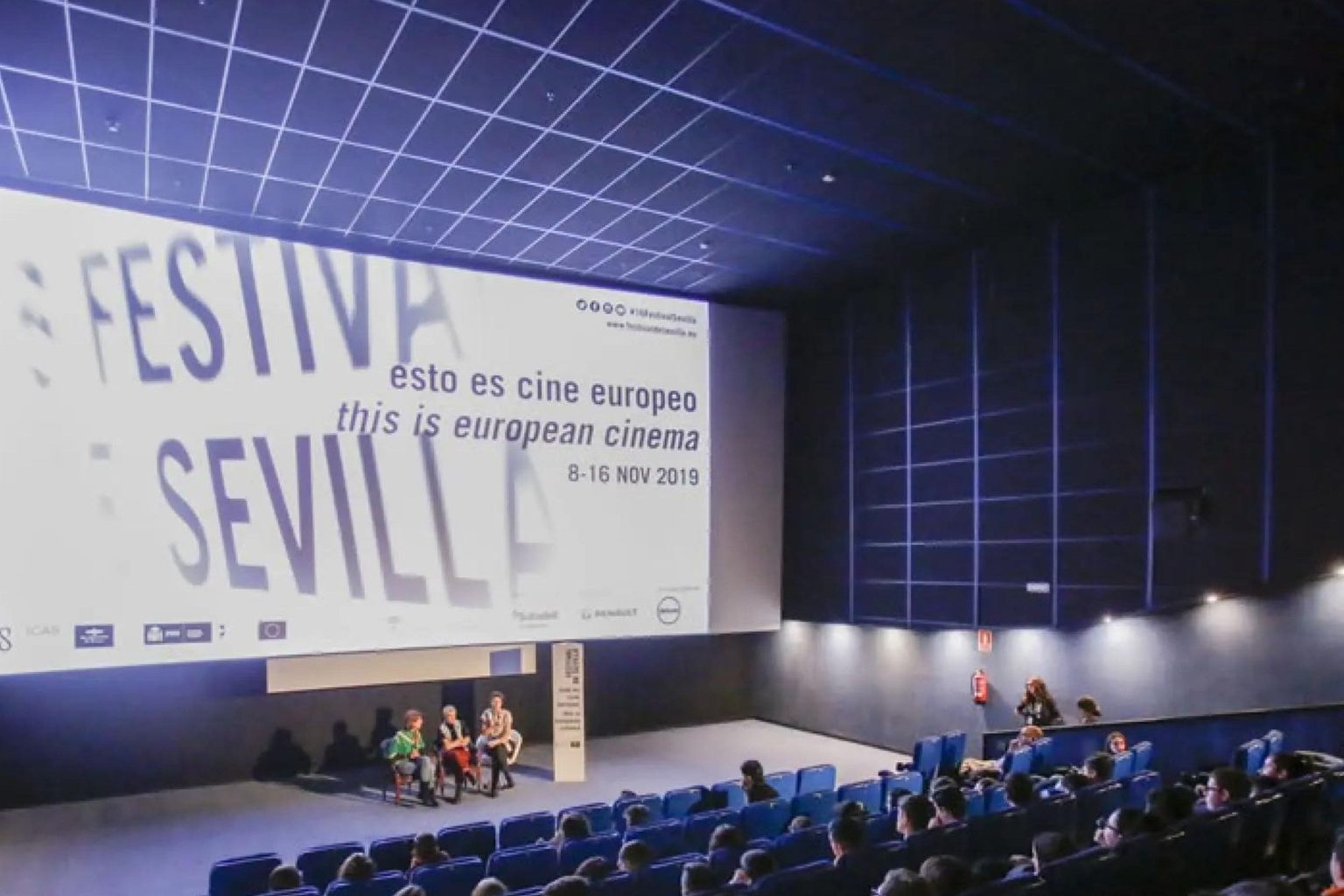 intérprete profesional para conferencias internacionales